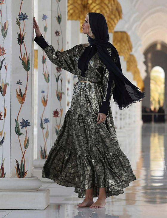 إيفانكا ترامب تخطف الأنظار في الإمارات بـ3 إطلالات مميزة ومحتشمة صورة رقم 8