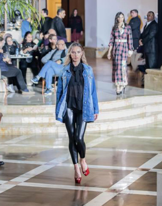 سميرة ومريم مصممتان صديقتان تتشاركان من أجل الموضة والتراث المغربي صورة رقم 5