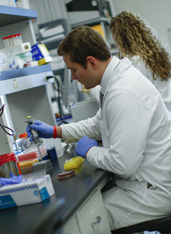 فيروس كورونا: أول تجربة على البشر للقاح يحمي من المرض القاتل صورة رقم 10 فيروس كورونا: أول تجربة على البشر للقاح يحمي من المرض القاتل صورة رقم 10