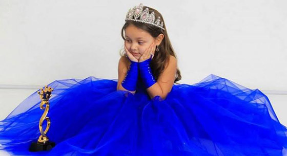مصرية تفوز بتاج ملكة جمال أطفال روسيا.. (تيا حسن) أبهرت العالم صورة رقم 5