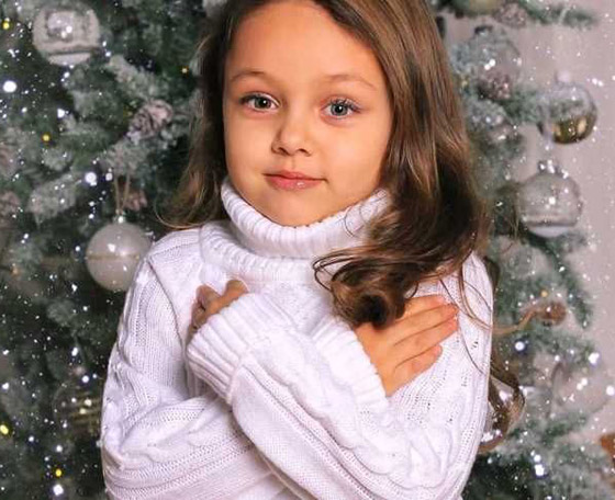 مصرية تفوز بتاج ملكة جمال أطفال روسيا.. (تيا حسن) أبهرت العالم صورة رقم 9