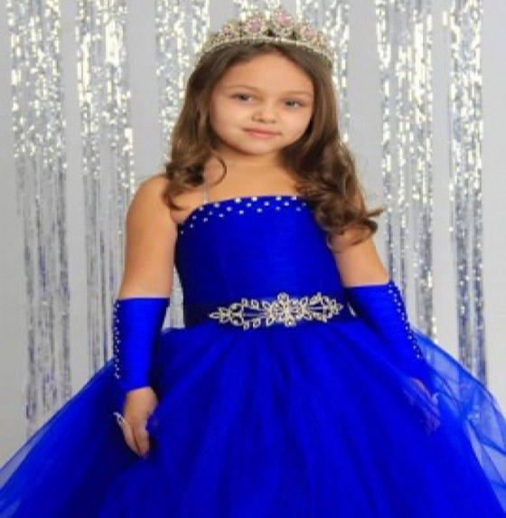 مصرية تفوز بتاج ملكة جمال أطفال روسيا.. (تيا حسن) أبهرت العالم صورة رقم 16