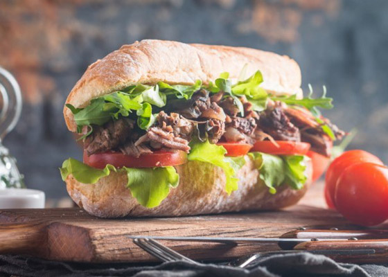 إليكم طريقة تحضير ساندويتش شرائح اللحم بالخضار للرجيم صورة رقم 1 إليكم طريقة تحضير ساندويتش شرائح اللحم بالخضار للرجيم صورة رقم 1