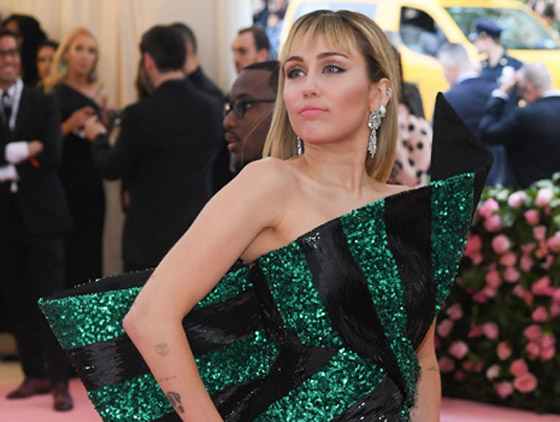 بالصور: تعرفوا إلى أبرز أيقونات الموضة في كل العصور صورة رقم 15