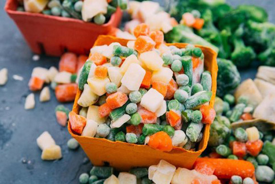 حتى في زمن كورونا.. تعرفوا إلى أطعمة لا يمكن غسلها قبل تناولها صورة رقم 2