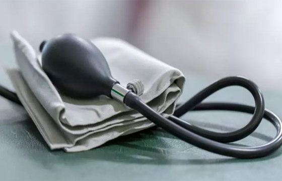 من عوارضه الجفاف وقلة التركيز.. تعرف على انخفاض ضغط الدم وأسبابه صورة رقم 3 من عوارضه الجفاف وقلة التركيز.. تعرف على انخفاض ضغط الدم وأسبابه صورة رقم 3