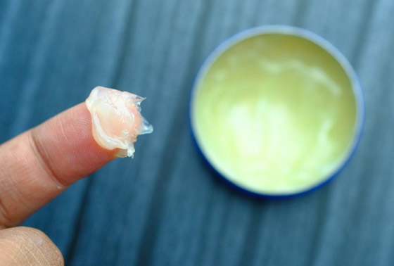 إليكم فوائد الفازلين الجمالية للبشرة والوجه صورة رقم 5