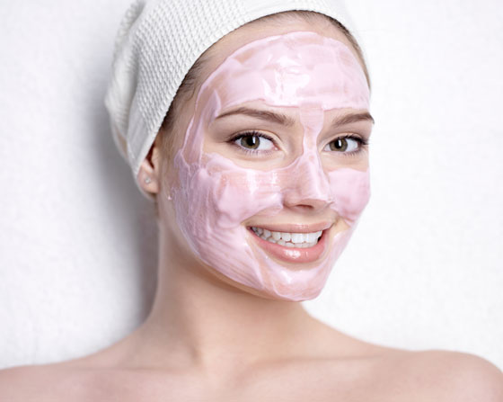 هكذا تساعدين بشرتكِ على الحماية من الشمس والتلوث صورة رقم 1