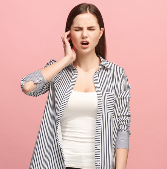 هل يزعجك الألم المتكرر خلف الأذن؟ إليك الأسباب المحتملة له والعلاج صورة رقم 10 هل يزعجك الألم المتكرر خلف الأذن؟ إليك الأسباب المحتملة له والعلاج صورة رقم 10