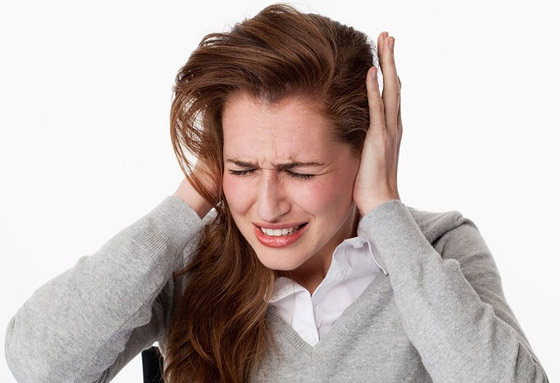 هل يزعجك الألم المتكرر خلف الأذن؟ إليك الأسباب المحتملة له والعلاج صورة رقم 5 هل يزعجك الألم المتكرر خلف الأذن؟ إليك الأسباب المحتملة له والعلاج صورة رقم 5