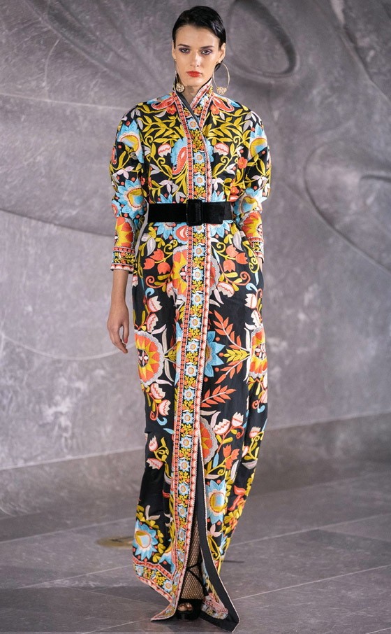 بالصور: قفاطين وجلابيات مطبعة موضة ربيع 2020 بحسب شكل الجسم صورة رقم 5