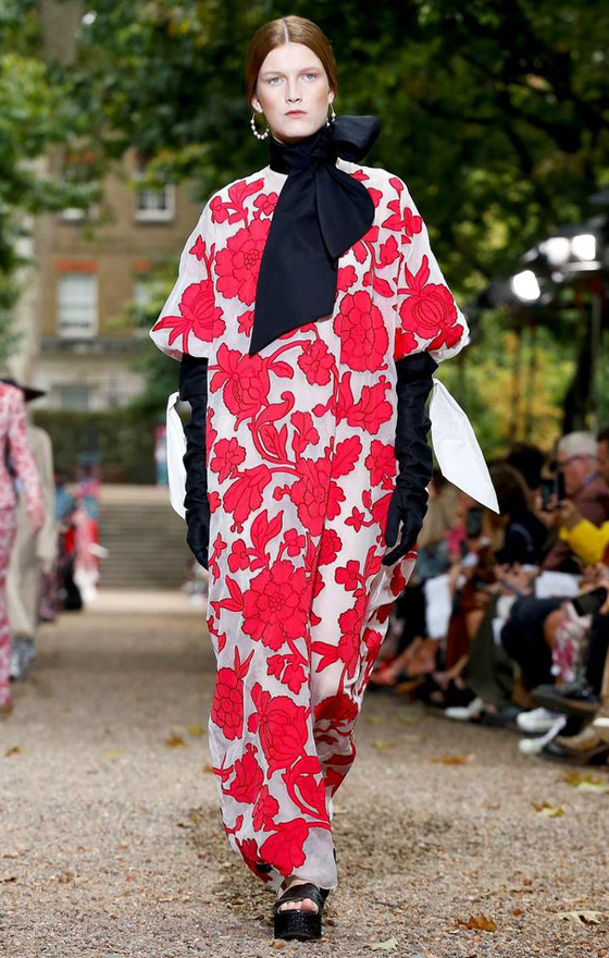 بالصور: قفاطين وجلابيات مطبعة موضة ربيع 2020 بحسب شكل الجسم صورة رقم 12