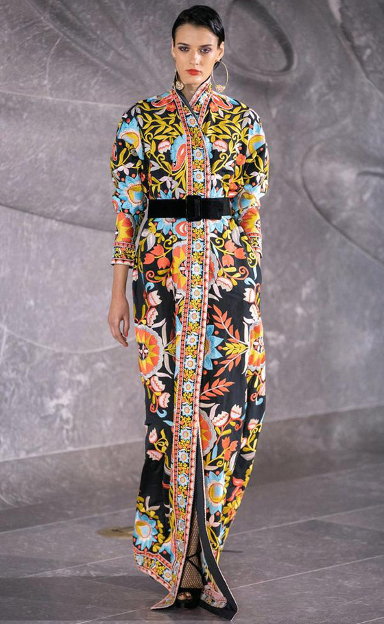 بالصور: قفاطين وجلابيات مطبعة موضة ربيع 2020 بحسب شكل الجسم صورة رقم 20