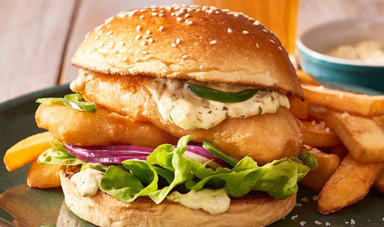 إليكم طريقة تحضير برجر السمك مع صلصة الترتار بطعم رائع ولذيذ صورة رقم 3