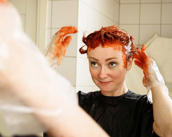 7 وصفات طبيعية تساعد في صبغ وتلوين الشعر في المنزل صورة رقم 11 7 وصفات طبيعية تساعد في صبغ وتلوين الشعر في المنزل صورة رقم 11