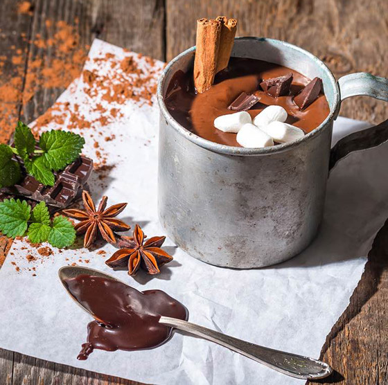 إليكم طريقة تحضير هوت شوكليت بالقرفة اللذيذ بسعرات حرارية أقل صورة رقم 7