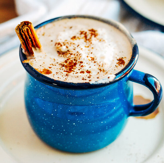 إليكم طريقة تحضير هوت شوكليت بالقرفة اللذيذ بسعرات حرارية أقل صورة رقم 8