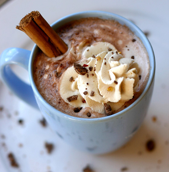 إليكم طريقة تحضير هوت شوكليت بالقرفة اللذيذ بسعرات حرارية أقل صورة رقم 15