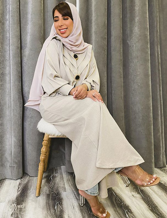 بالصور: موديلات أنيقة متنوعة من العبايات لإطلالتك الرمضانية صورة رقم 2