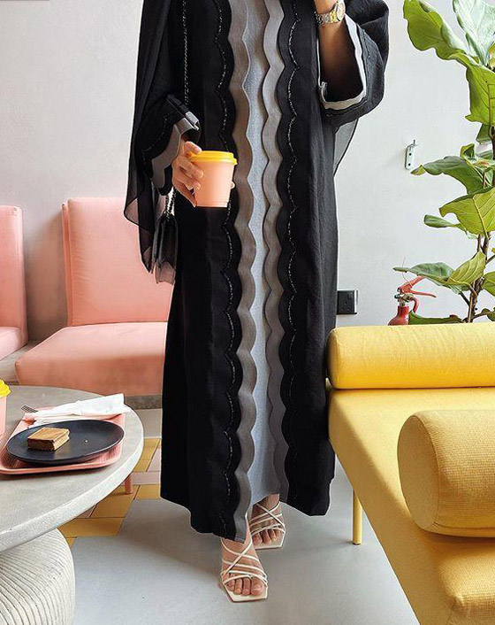 بالصور: موديلات أنيقة متنوعة من العبايات لإطلالتك الرمضانية صورة رقم 9