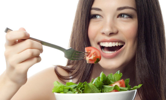 أطعمة تحافظ على نضارة بشرتكِ في رمضان.. تعرفي عليها صورة رقم 2