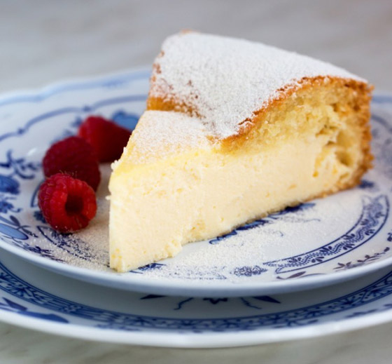 إليكم طريقة تحضير الكيكة السحرية من أطيب حلويات رمضان صورة رقم 1