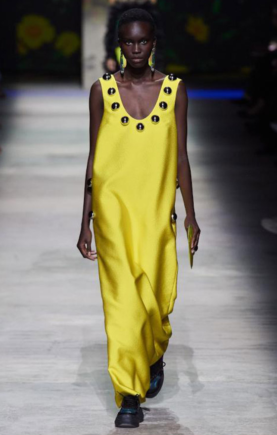 بالصور: إليك ألوان مرحة جميلة لإطلالاتك الرمضانية صورة رقم 17