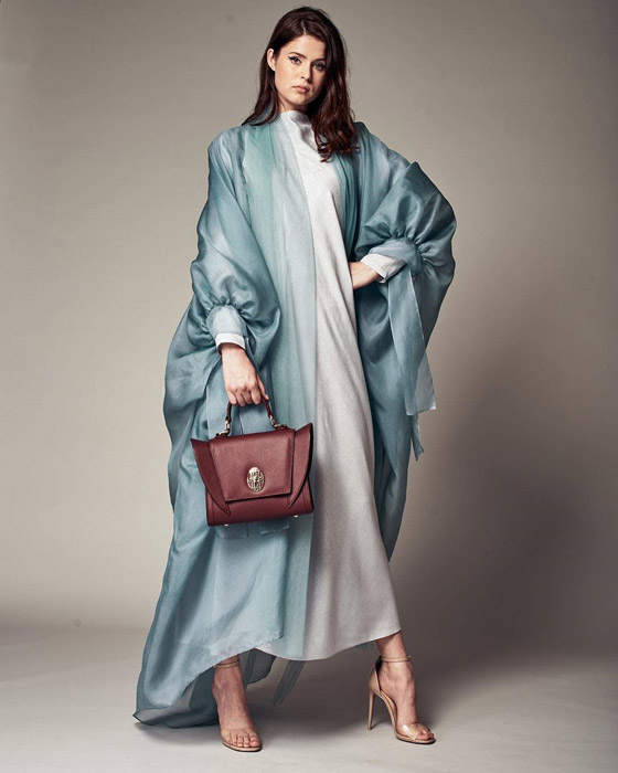 إطلالات رمضانية تمزج البساطة بالأناقة.. من تصميم مصري صورة رقم 3