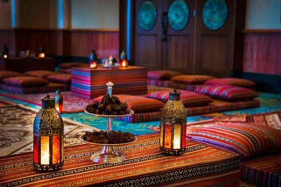 طرق تنسيق طاولة الاستقبال لرمضان صورة رقم 5