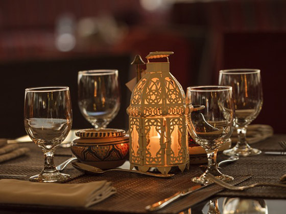 طرق تنسيق طاولة الاستقبال لرمضان صورة رقم 1