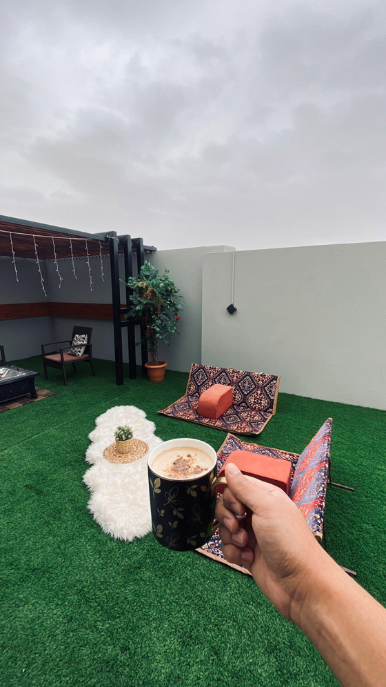 صور وفيديو: كيف حوّل سعوديون سطوح منازلهم الى جلسات فاخرة وبأبسط التكاليف؟ صورة رقم 13