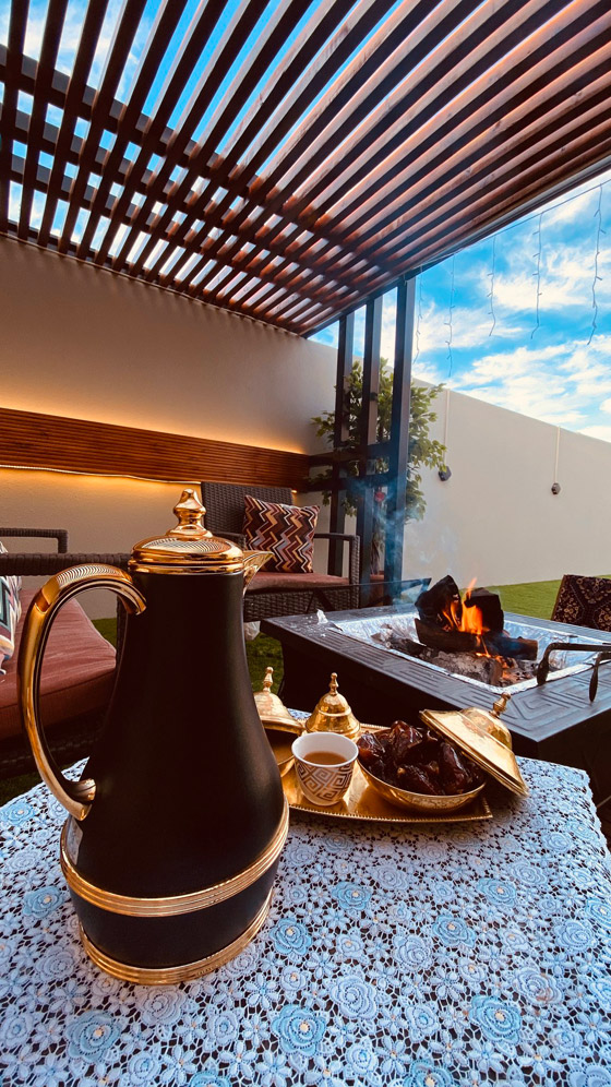 صور وفيديو: كيف حوّل سعوديون سطوح منازلهم الى جلسات فاخرة وبأبسط التكاليف؟ صورة رقم 20