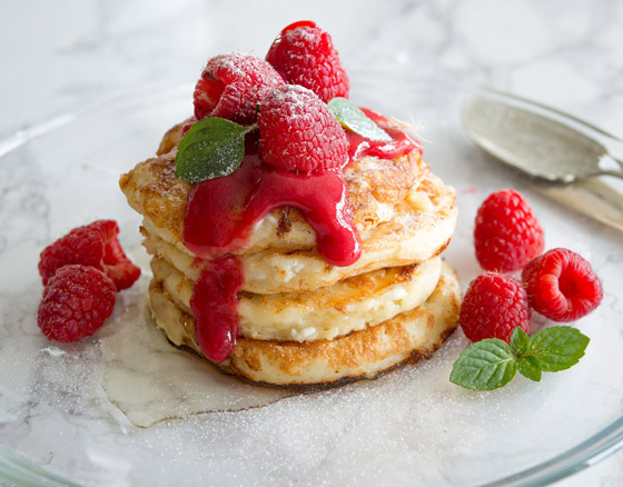 إليكم طريقة عمل بان كيك بالجبنة البيضاء المميزة للسحور صورة رقم 4