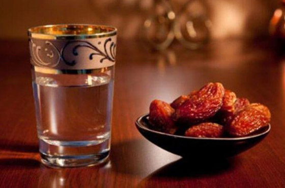 ماذا تأكلون وتتجنبون: نصائح غذائية لتفادي الأمراض وزيادة الوزن برمضان صورة رقم 7