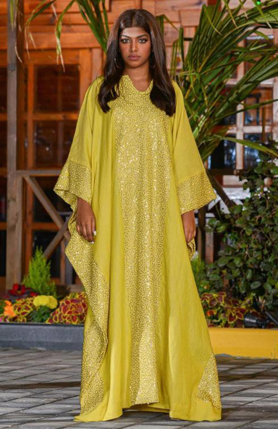 بالصور: موديلات عبايات وجلابيات ملونة موضة 2020 للحجر المنزلي صورة رقم 14 بالصور: موديلات عبايات وجلابيات ملونة موضة 2020 للحجر المنزلي صورة رقم 14