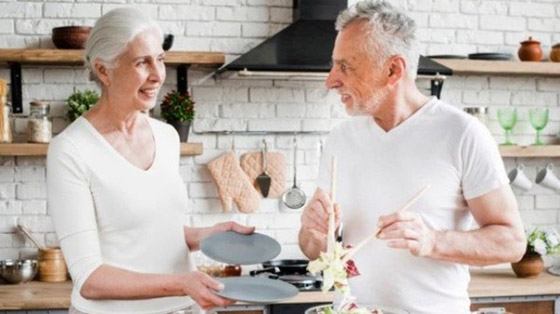 للوقاية من فيروس كورونا.. إليكم نظام غذائي يعزز مناعة كبار السن صورة رقم 9