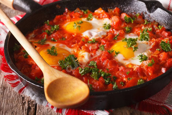 إليكم طريقة تحضير شكشوكة بالسبانخ الشهية للسحور في رمضان صورة رقم 3