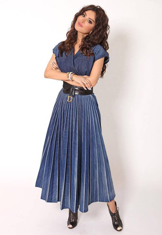 بالصور: 4 نجمات في الإطلالة نفسها من ديور.. من الأجمل؟ صورة رقم 4 بالصور: 4 نجمات في الإطلالة نفسها من ديور.. من الأجمل؟ صورة رقم 4