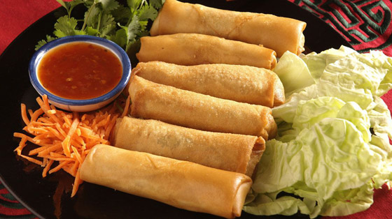 إليكم طريقة تحضير سبرينغ رول بالدجاج بالطعم الشهي والطيب صورة رقم 7