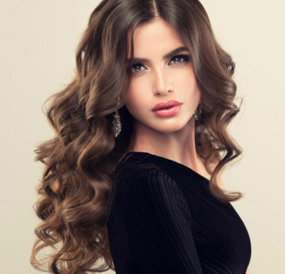 صور: تسريحات شعر ناعمة سهلة من النجمات.. مثالية لجلسات رمضان صورة رقم 6 صور: تسريحات شعر ناعمة سهلة من النجمات.. مثالية لجلسات رمضان صورة رقم 6