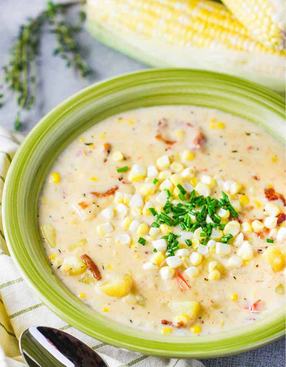 إليكم طريقة تحضير شوربة ذرة بالأعشاب الشهية والمميزة صورة رقم 6