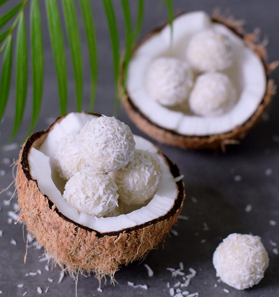 حلوى الرافاييلو وكرات جوز الهند في المنزل: وصفة سهلة ومكونات بسيطة صورة رقم 9