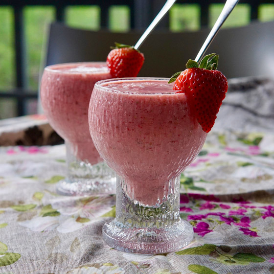 إليكم طريقة تحضير شراب الفراولة وماء الزهر الصحي واللذيذ صورة رقم 6 إليكم طريقة تحضير شراب الفراولة وماء الزهر الصحي واللذيذ صورة رقم 6