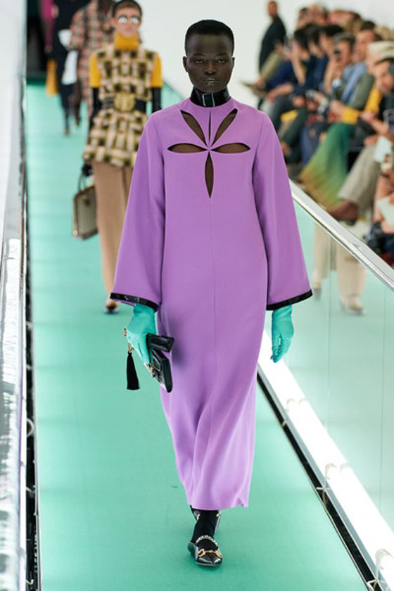 بالصور: قفاطين فاخرة من منصات العروض لإطلالة عيد الفطر 2020 صورة رقم 2