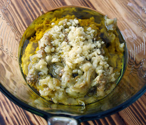 إليكم طريقة تحضير سلطة الباذنجان الطيبة والخفيفة للرجيم صورة رقم 7 إليكم طريقة تحضير سلطة الباذنجان الطيبة والخفيفة للرجيم صورة رقم 7