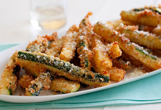 لمقبلات لذيذة.. إليكم طريقة تحضير أصابع الكوسا المقرمشة السهلة صورة رقم 8