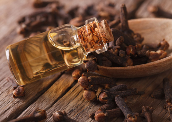 15 فائدة للقرنفل منها قتل البكتيريا، علاج السرطان والسكري وتطويل الشعر صورة رقم 7