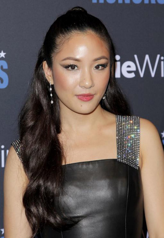 بالصور: إليكم تسريحات شعر أنيقة تمنح مظهرا جذابا لعيد الفطر 2020 صورة رقم 4 بالصور: إليكم تسريحات شعر أنيقة تمنح مظهرا جذابا لعيد الفطر 2020 صورة رقم 4