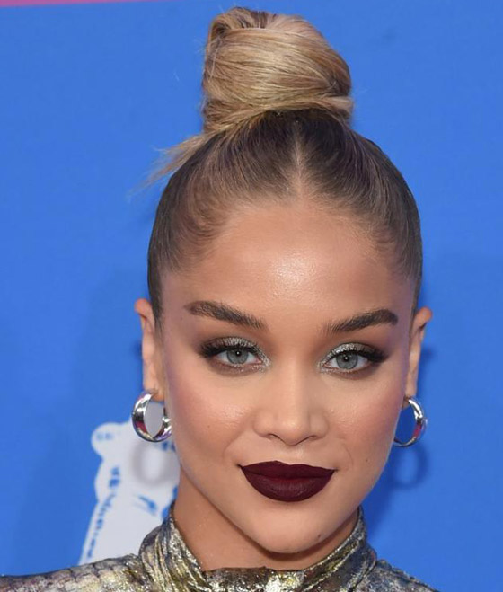 بالصور: إليكم تسريحات شعر أنيقة تمنح مظهرا جذابا لعيد الفطر 2020 صورة رقم 6 بالصور: إليكم تسريحات شعر أنيقة تمنح مظهرا جذابا لعيد الفطر 2020 صورة رقم 6