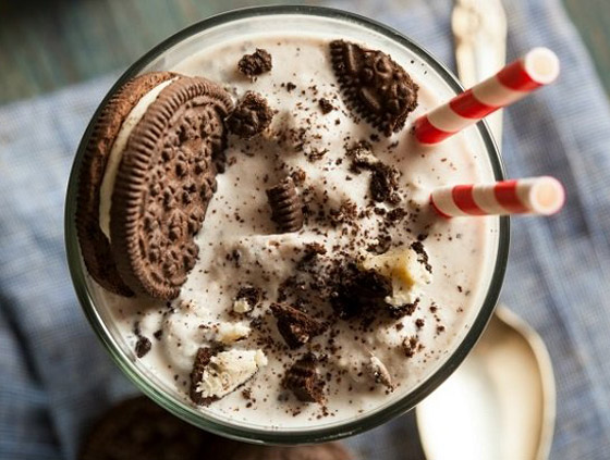 إليكم طريقة تحضير مشروب الأوريو البارد اللذيذ صورة رقم 5 إليكم طريقة تحضير مشروب الأوريو البارد اللذيذ صورة رقم 5